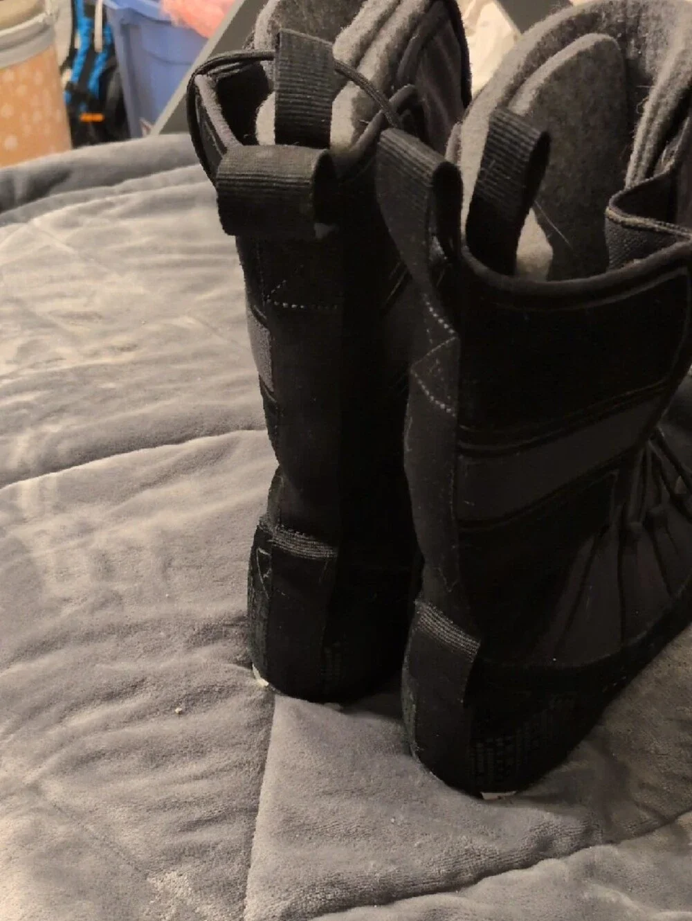 Vasque Black Men's Rain & Snow Boots with Camo Traction Outsole